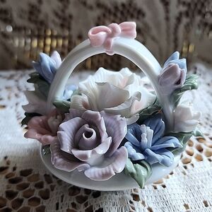 Vtg Lovely Detailed Porcelain Glossy Glazed Floral Basket Intricately Detailed